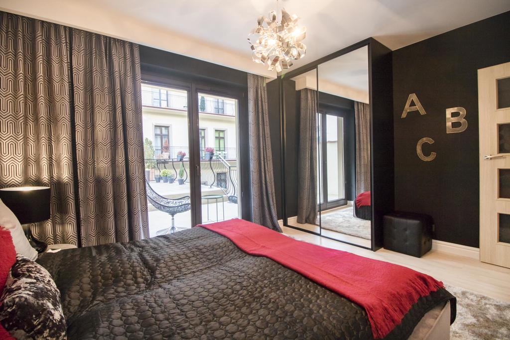 Kings City - Skawinska Apartment Cracovie Extérieur photo